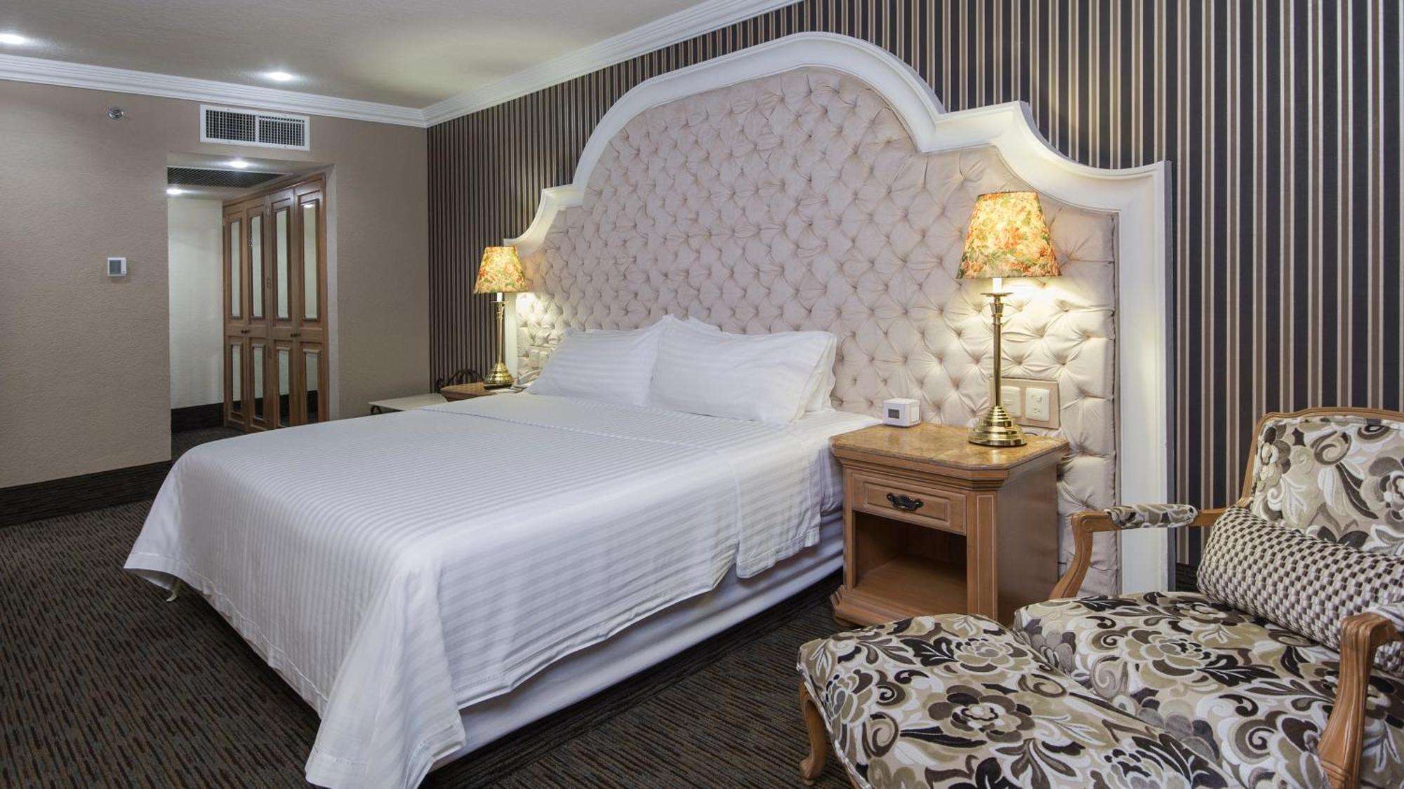 Hotel Centro Historico, An Ihg Querétaro